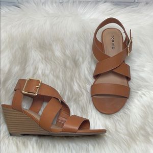 Torrid Cognac Criss Cross Midi Wedge Sz 8